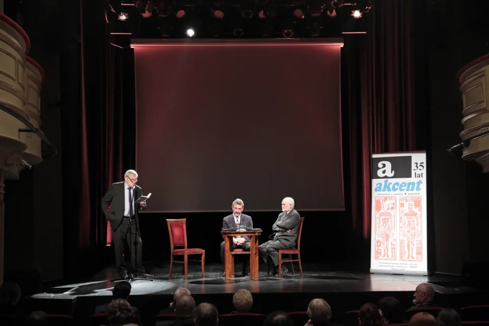 19 03 2015 LUBLIN UL JEZUICKA TEATR STARY  GOSCIE AKCENTU ISTVAN KOVACS - POETA I HISTORYK FOT WOJCIECH NIESPIALOWSKI / TS