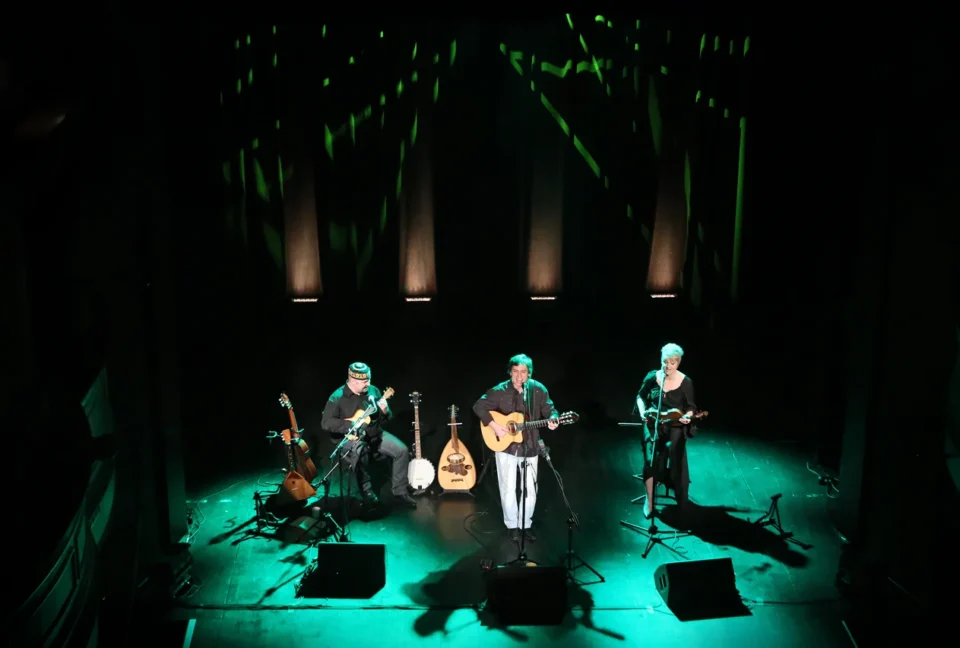 10 12 2014 LUBLIN UL JEZUICKA TEATR STARY KONCERT MAREK ANDRZEJEWSKI - AKUSTYCZNIE FOT WOJCIECH NIESPIALOWSKI / TS