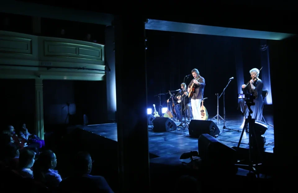 10 12 2014 LUBLIN UL JEZUICKA TEATR STARY KONCERT MAREK ANDRZEJEWSKI - AKUSTYCZNIE FOT WOJCIECH NIESPIALOWSKI / TS