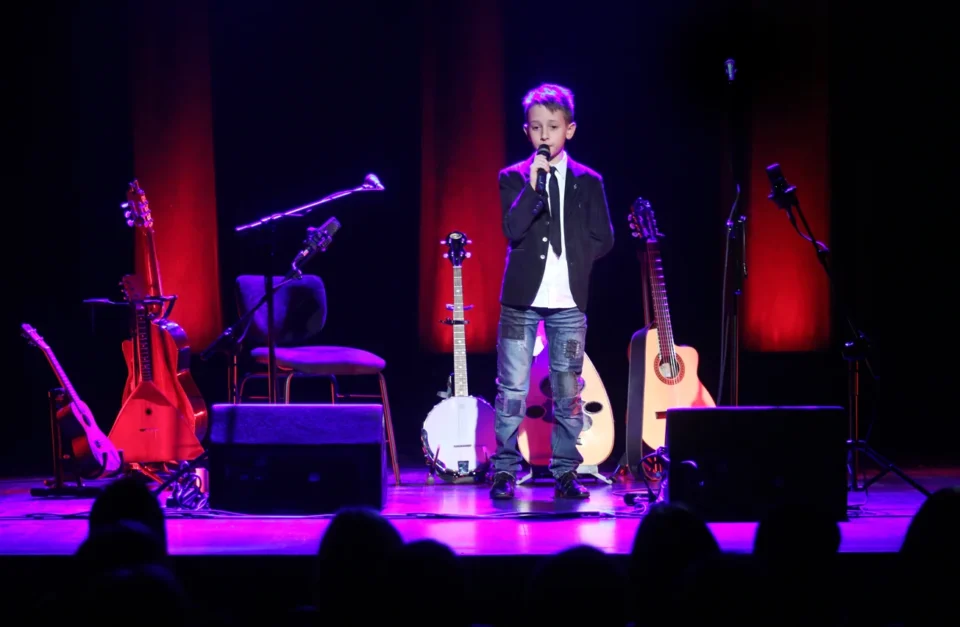 10 12 2014 LUBLIN UL JEZUICKA TEATR STARY KONCERT MAREK ANDRZEJEWSKI - AKUSTYCZNIE FOT WOJCIECH NIESPIALOWSKI / TS