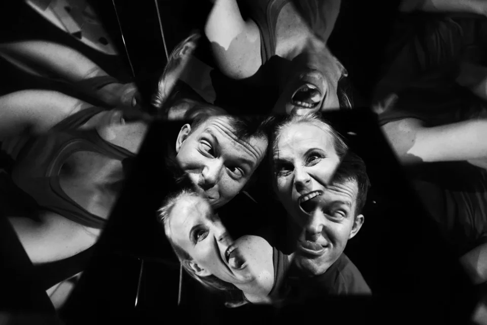 20 02 2016 LUBLIN TEATR STARY SPEKTAKL DLA DZIECI DO GORY NOGAMI TEATR ATOFRI POZNAN FOT DOROTA AWIORKO