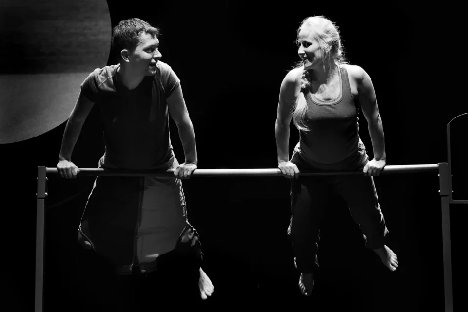 20 02 2016 LUBLIN TEATR STARY SPEKTAKL DLA DZIECI DO GORY NOGAMI TEATR ATOFRI POZNAN FOT DOROTA AWIORKO