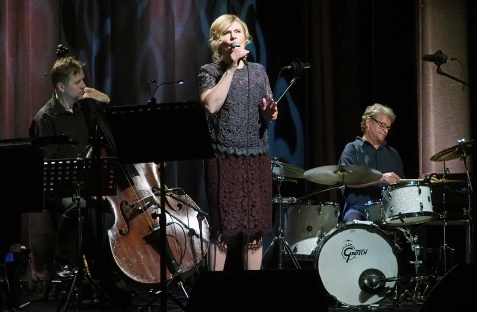 14 06 2017 LUBLIN UL JEZUICKA TEATR STARY KONCERT GRAZYNA AUGUSCIK I ANDRZEJ JAGODZINSKI TRIO " SZEPTEM " FOT WOJCIECH NIESPIALOWSKI