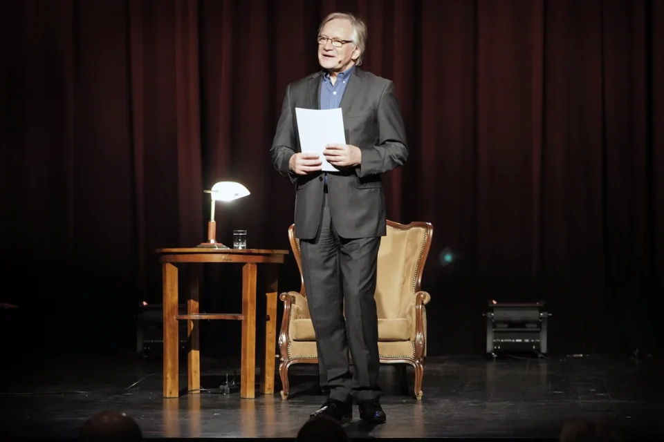 31 05 LUBLIN UL JEZUICKA TEATR STARY BAJKOWA NIEDZIELA - ANDRZEJ SEWERYN FOT WOJCIECH NIESPIALOWSKI