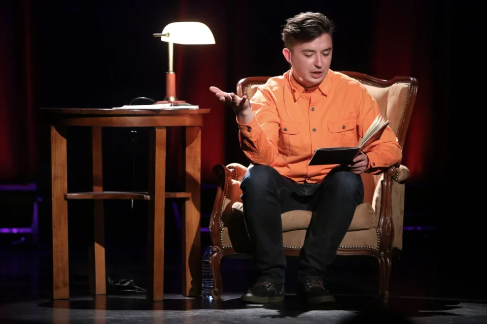 09 11 2014 LUBLIN UL JEZUICKA TEATR STARY BAJKOWA NIEDZIELA CZYTAL MATEUSZ NOWAK FOT WOJCIECH NIESPIALOWSKI / TS