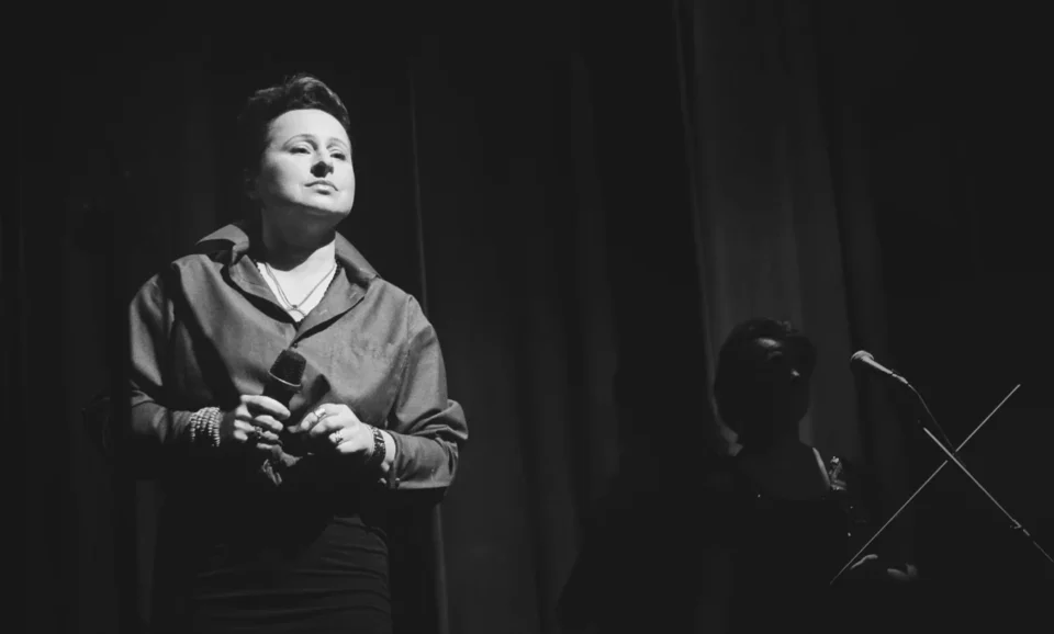 26 09 2018 UL JEZUICKA LUBLIN TEATR STARY KONCERT ZAESPOLU BARDOWIE FOT DOROTA AWIORKO