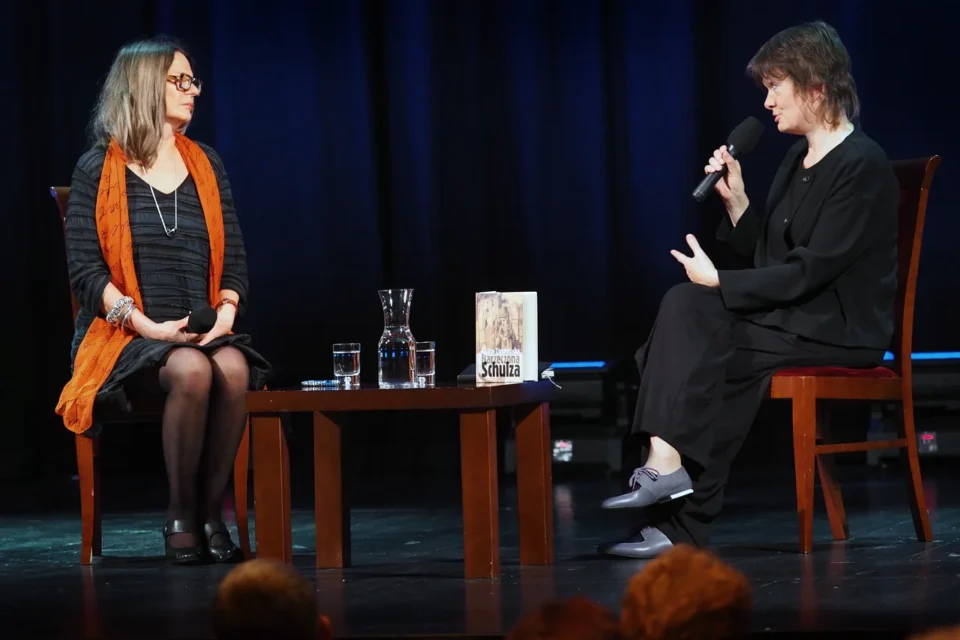 17 11 2015 LUBLIN UL JEZUICKA TEATR STARY BITWA O LITERATURE - NARZECZONA SCHULZA -AGATA TUSZYNSKA FOT WOJCIECH NIESPIALOWSKI / TS