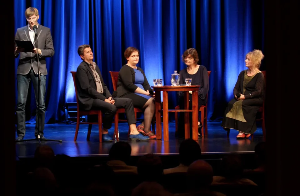 18 09 2012 LUBLIN BITWA O LITERATURE POLITYK PRZYLAPANY NA CZYTANIU FOT DOROTA AWIORKO - KLIMEK