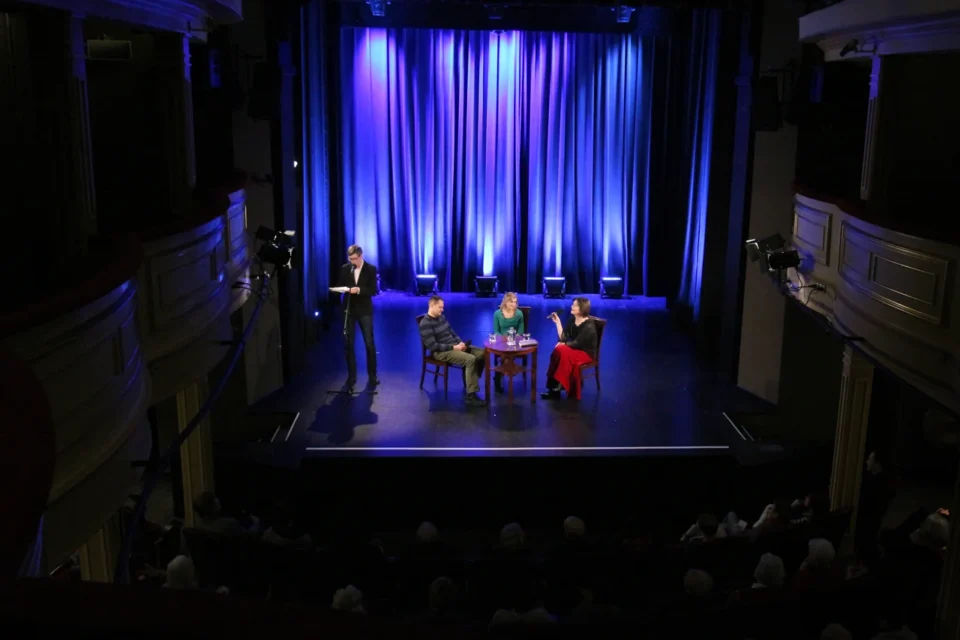 08 01 2013 LUBLIN UL JEZUICKA TEATR STARY BITWA O LITERATURE CZY MASLOWSKA MOZE SIE POWTORZYC