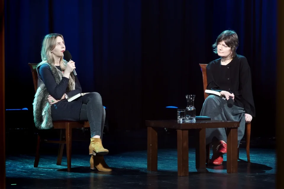 OLYMPUS DIGITAL CAMERA          16 02 2016 BITWA O LITERATURE PROWADZENIE GRAŻYNA LUTOSLAWSKA GOSC ANNA KROL FOT DOROTA AWIORKO