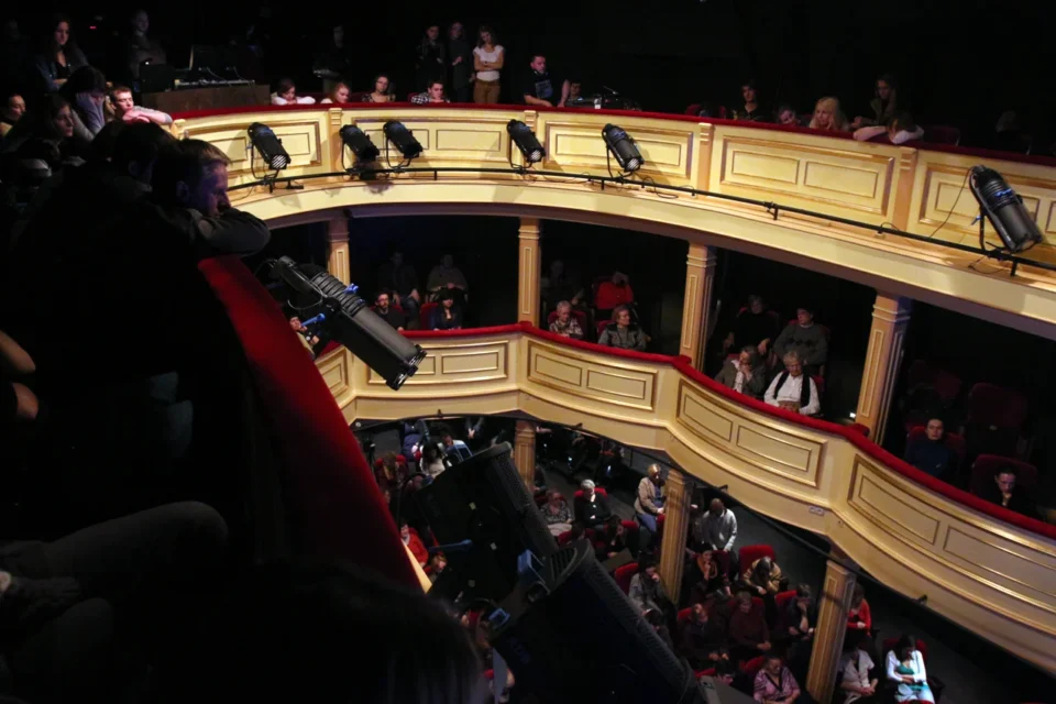 27 11 2012 LUBLIN BITWA O LITERATURE KONIEC FIKCJI CZAS NIEFIKCJI  Prowadzenie Krzysztof Varga