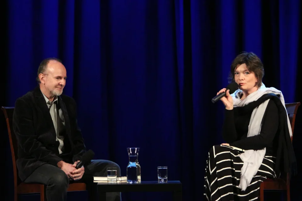 29 01 2013 LUBLIN TEATR STARY BITWA O LITERATURE CZY LITERATURA MA SENS  FOT PROWADZENIE GRAZYNA LUTOSLAWSKA GOSC MAREK BINCZYK DOROTA AWIORKO - KLIMEK