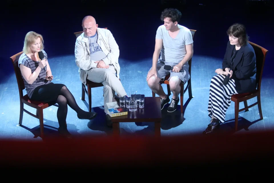 07 06 2014 LUBLIN UL JEZUICKA TEATR STARY NOC KULTUIRY BITWA O LITERATURE - CZY GRANIE TO CZYTANIE? FOT WOJCIECH NIESPIALOWSKI