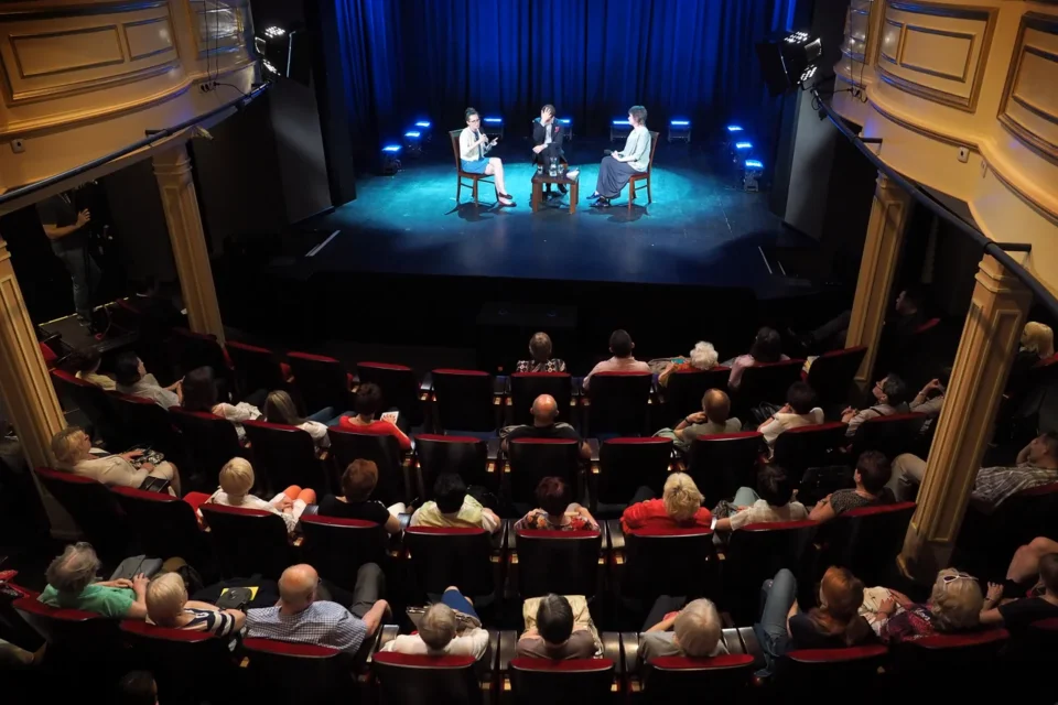 02 06 2015 LUBLIN UL JEZUICKA TEATR STARY BITWA O LITERATURE " ZYCIE PO ZYCIU " Z UDZIALEM: AGATY PASSENT I MICHALA RUSINKA FOT WOJCIECH NIESPIALOWSKI / TS