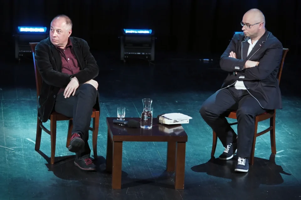 05 05 2015 LUBLIN UL JEZUICKA TEATR STARY BITWA O LITERATURE PREMIERA NOWEJ KSIAZKI KRZYSZTOFA VARGI FOT WOJCIECH NIESPIALOWSKI / TS