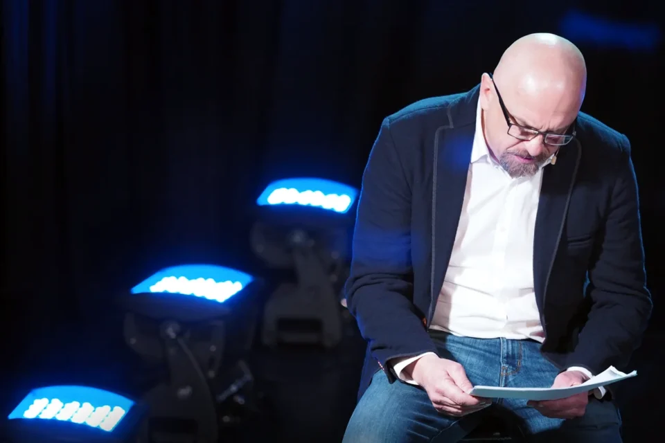 05 05 2015 LUBLIN UL JEZUICKA TEATR STARY BITWA O LITERATURE PREMIERA NOWEJ KSIAZKI KRZYSZTOFA VARGI FOT WOJCIECH NIESPIALOWSKI / TS