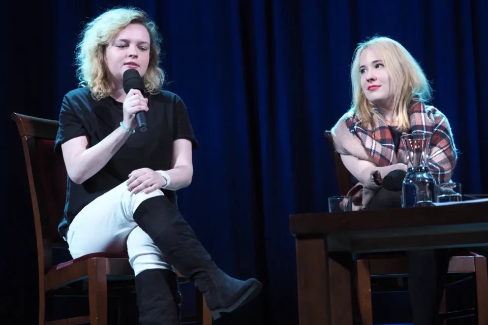 13 10 2015 LUBLIN UL JEZUICKA TEATR STARY BITWA O LITERATURE - NARODZINY PISARKI PROWADZENIE LUKASZ DREWNIAK GOSCIE : WERONIKA MUREK I JOANNA DZIWAK FOT WOJCIECH NIESPIALOWSKI / TS