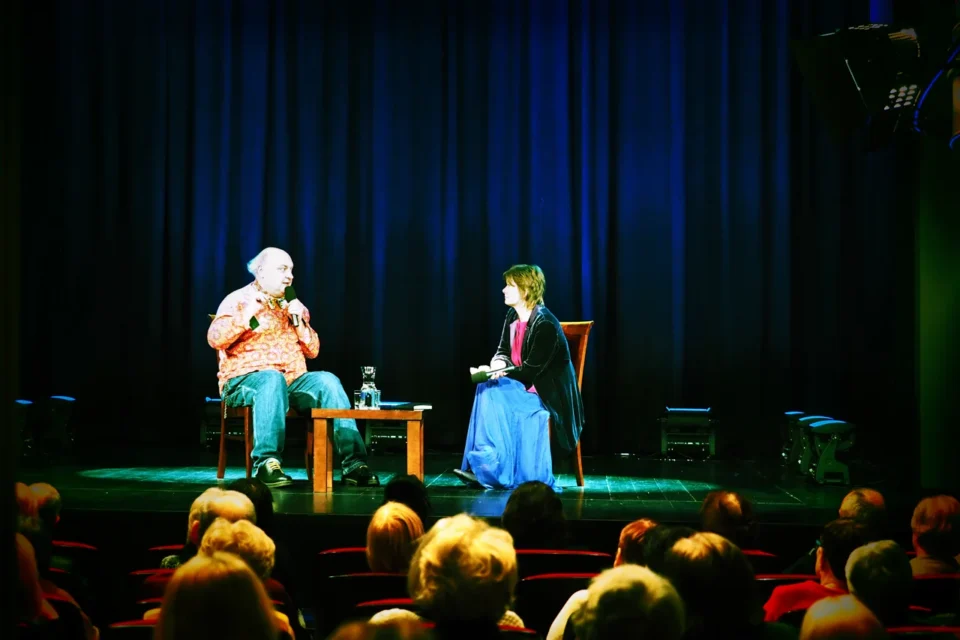 02 02 2016 LUBLIN UL JEZUICKA TEATR STARY BITWA O KULTURE - MIEDZY DUCHOWYM A BRZUCHOWYM. PROWADZENIE GRAZYNA LUTOSLAWSKA GOSC MACIEJ NOWAK FOT WOJCIECH NIESPIALOWSKI / TS