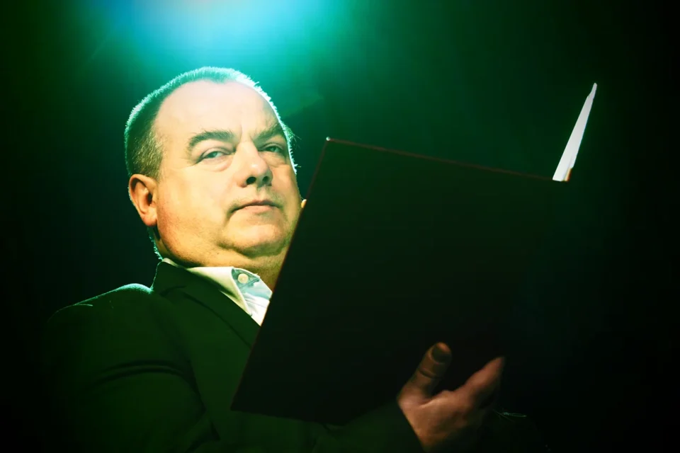 09 02 2016 LUBLIN UL JEZUICKA TEATR STARY BITWA O LITERATURE TEMAT LOST ( AND FOUND ) IN TRANSLATION PROWADZENIE LUKASZ DREWNIAK Z UDZIALEM KRZYSZTOF BARTNICKI WOJCIECH CHARCHALIS ANNA WASILEWSKA FOT WOJCIECH NIESPIALOWSKI / TS