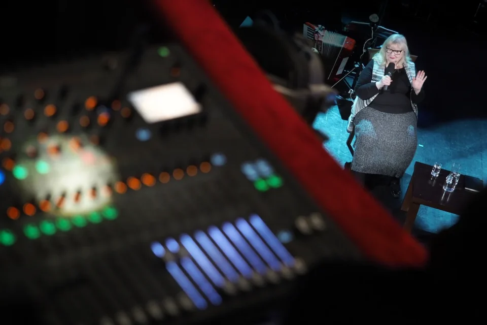 12 01 2016 LUBLIN UL JEZUICKA TEATR STARY BITWA O KULTURE - STANISLAWA CELINSKA " W ZGODZIE ZE SOBA " FOT WOJCIECH NIESPIALOWSKI / TS