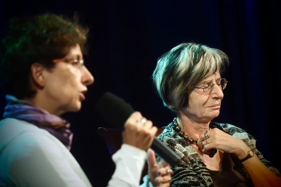 18 10 2016 LUBLIN UL JEZUICKA TEATR STARY BITWA O LITERATURE - GORA TOMASZA MANA . PROWADZENIE : LUKASZ DREWNIAK . GOSCIE :MALGORZATA SIKORSKA - MISZCZUK I MALGORZATA LUKASIEWICZ  FOT WOJCIECH NIESPIALOWSKI