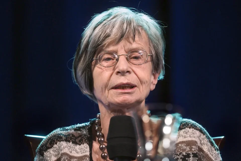 18 10 2016 LUBLIN UL JEZUICKA TEATR STARY BITWA O LITERATURE - GORA TOMASZA MANA . PROWADZENIE : LUKASZ DREWNIAK . GOSCIE :MALGORZATA SIKORSKA - MISZCZUK I MALGORZATA LUKASIEWICZ  FOT WOJCIECH NIESPIALOWSKI