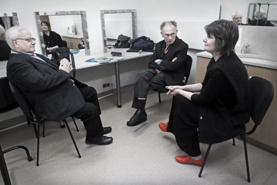 19 04 2016 LUBLIN UL JEZUICKA TEATR STARYBITWA OLITERATURE PROWADZENIE GRAZYNA LUTOSLAWSKA GOSC PROFESOR MICHAL GLOWINSKI FOT WOJCIECH NIESPIALOWSKI