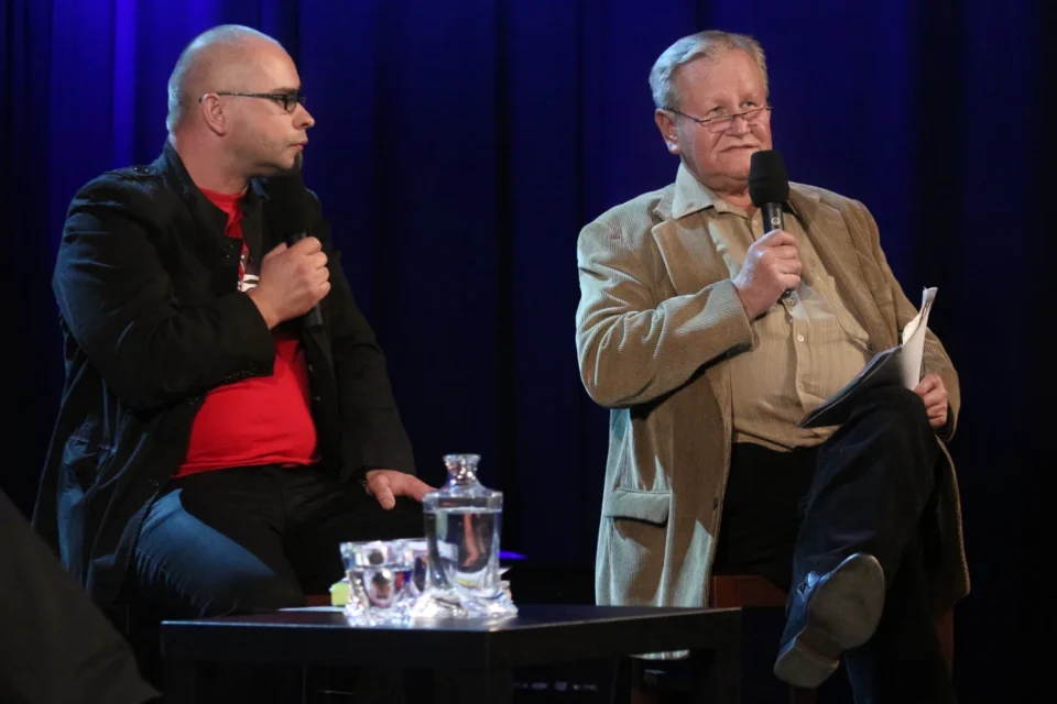 23 04 2013 LUBLIN UL JEZUICKA TEATR STARY BITWA O LITERATURE PROWADZENIE  LUKASZ DREWNIAK Z UDZIALEM EDWINA BENDYKA