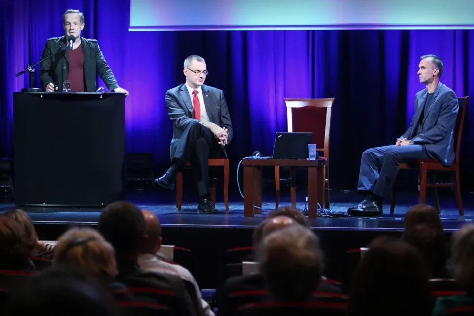 23 09 2014 LUBLIN UL JEZUICKA TEATR STARY BITWA O JEZYK  FOT WOJCIECH NIESPIALOWSKI / TS