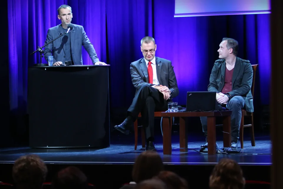 23 09 2014 LUBLIN UL JEZUICKA TEATR STARY BITWA O JEZYK  FOT WOJCIECH NIESPIALOWSKI / TS