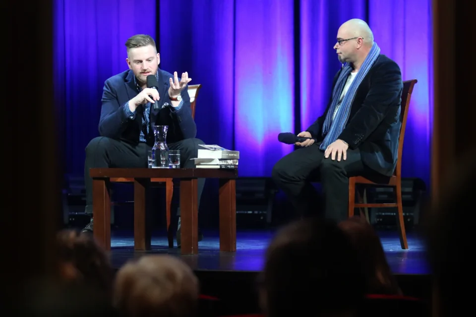 09 12 2014 LUBLIN UL JEZUICKA TEATR STARY BITWA O LITERATURE PROWADZENIE LUKASZ DREWNIAK GOSC SZCZEPAN TWARDOCH FOT WOJCIECH NIESPIALOWSKI / TS