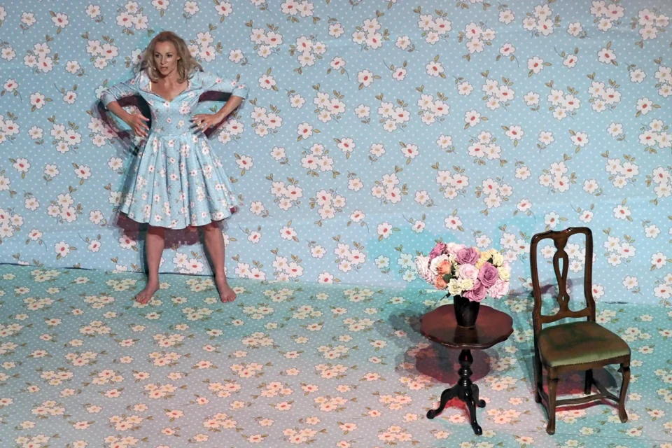 03 07 2015 LUBLIN UL JEZUICKA TEATR STARY SONIA BOHOSIEWICZ - CHODZ ZE MNA DO LOZKA FOT WOJCIECH NIESPIALOWSKI / TS