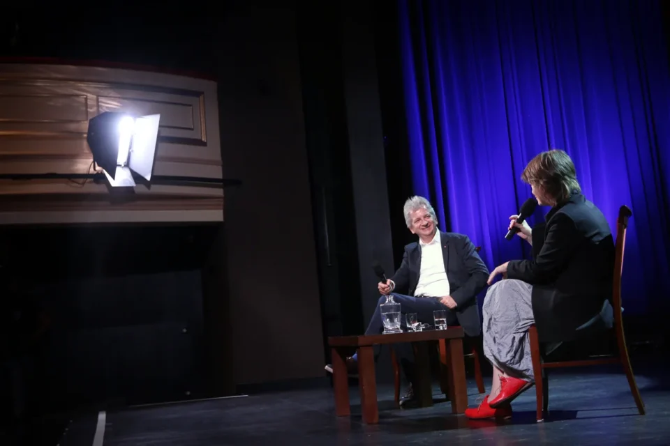 06 09 2014 LUBLIN JEZUICKA TEATR STARY SPOTKANIE Z JULIUSZEM MACHULSKIM I PROJEKCJA TEATRU TELEWIZJI " BRANCZ " FOT WOJCIECH NIESPIALOWSKI / TS