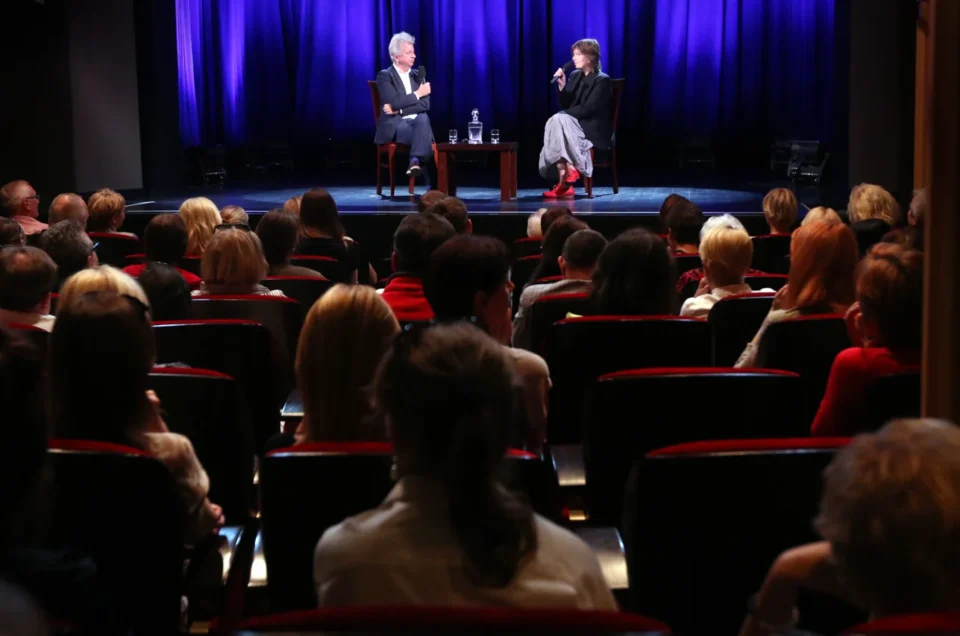 06 09 2014 LUBLIN JEZUICKA TEATR STARY SPOTKANIE Z JULIUSZEM MACHULSKIM I PROJEKCJA TEATRU TELEWIZJI " BRANCZ " FOT WOJCIECH NIESPIALOWSKI / TS