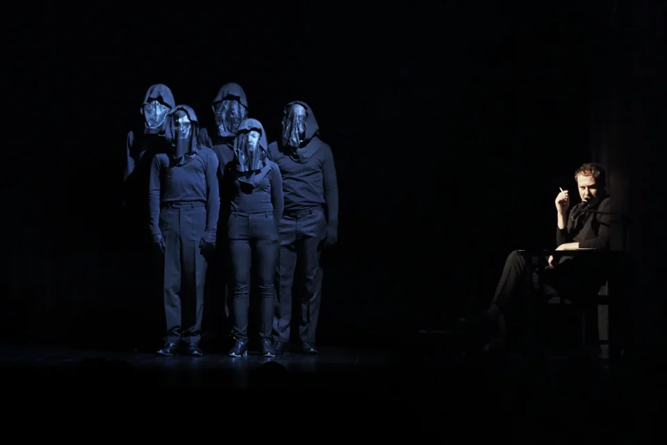 04 10 2016 LUBLIN TEATR STARY Calineczka dla dorosłych  Teatr Montownia / Warszawa FOT DOROTA AWIORKO