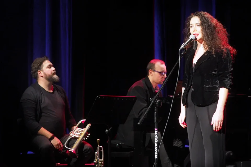 02 11 2016 LUBLIN UL JEZUICKA TEATR STARY LATWOPALNI - ZADUSZKI Z JACKIEM CYGANEM FOT DOROTA AWIORKO