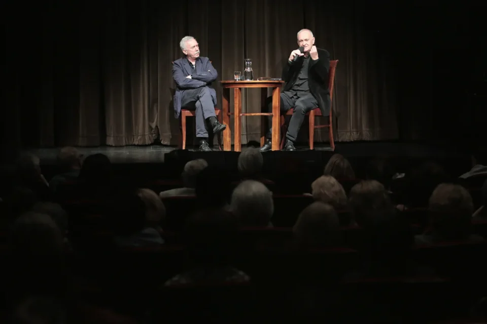 25 04 2016 LUBLIN UL JEZUICKA TEATR STARYPROMOCJA KSIAZKI JACKA CYGANA FOT WOJCIECH NIESPIALOWSKI / TS