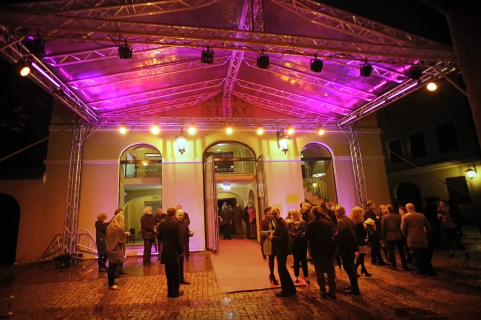 26 09 2015 LUBLIN UL JEZUICKA TEATR STARY CZAS KOBIETY - PREMIERA FOT WOJCIECH NIESPIALOWSKI / TS