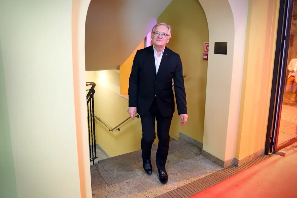 26 09 2015 LUBLIN UL JEZUICKA TEATR STARY CZAS KOBIETY - PREMIERA FOT WOJCIECH NIESPIALOWSKI / TS