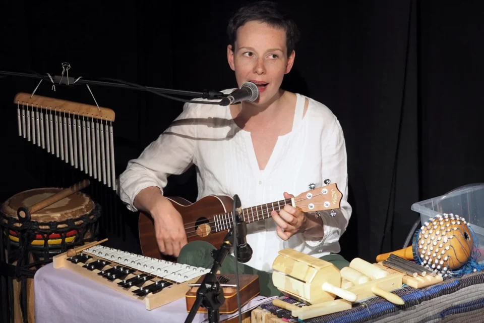 10 05 2015 LUBLIN UL JEZUICKA TEATR STARY - TEATR MALEGO WIDZA Z WARSZAWY - CZTERY PORY ROKU FOT WOJCIECH NIESPIALOWSKI / TS