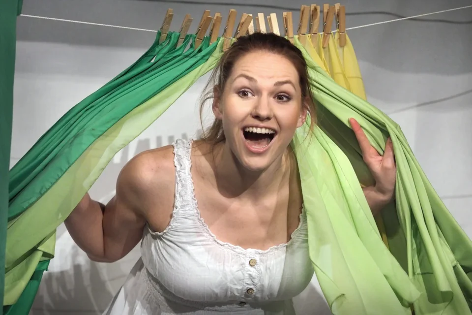 10 05 2015 LUBLIN UL JEZUICKA TEATR STARY - TEATR MALEGO WIDZA Z WARSZAWY - CZTERY PORY ROKU FOT WOJCIECH NIESPIALOWSKI / TS