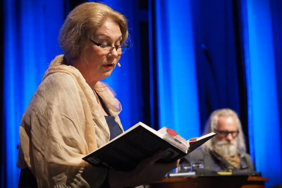 21 05 2015 LUBLIN UL JEZUICKA TEATR STARY DEBATA PONAD GRANICAMI - DZIEWCZYNA Z KAMIENIA FOT WOJCIECH NIESPIALOWSKI / TS