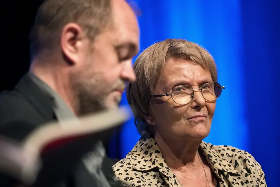 21 05 2015 LUBLIN UL JEZUICKA TEATR STARY DEBATA PONAD GRANICAMI - DZIEWCZYNA Z KAMIENIA FOT WOJCIECH NIESPIALOWSKI / TS