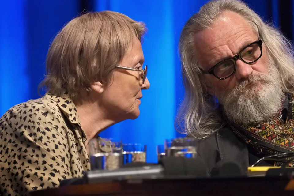 21 05 2015 LUBLIN UL JEZUICKA TEATR STARY DEBATA PONAD GRANICAMI - DZIEWCZYNA Z KAMIENIA FOT WOJCIECH NIESPIALOWSKI / TS