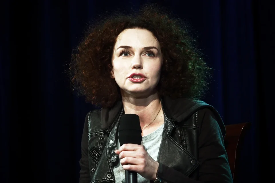 OLYMPUS DIGITAL CAMERA          24 11 2015 UL JEZUICKA LUBLIN TEATR STARY BITWA O KULTURE GOSC Agata Duda - Gracz FOT DOROTA AWIORKO