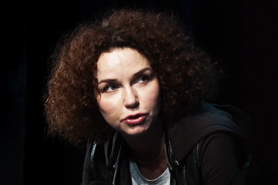 OLYMPUS DIGITAL CAMERA          24 11 2015 UL JEZUICKA LUBLIN TEATR STARY BITWA O KULTURE GOSC Agata Duda - Gracz FOT DOROTA AWIORKO