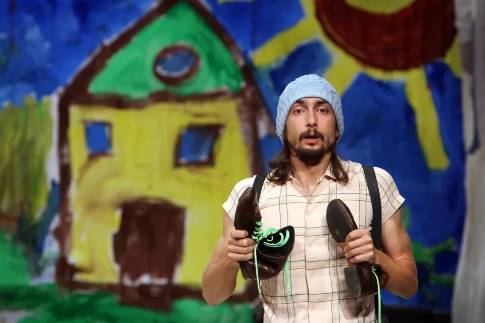 28 06 2014 LUBLIN UL JEZUICKA TEATR STARY N/Z PRZEDSTAWIENIE PT DZIECI Z BULLERBYN - TEATR POLSKI WE WROCLAWIU FOT WOJCIECH NIESPIALOWSKI / TS