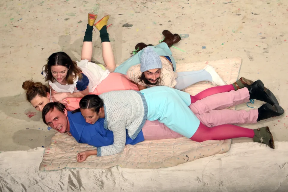 28 06 2014 LUBLIN UL JEZUICKA TEATR STARY N/Z PRZEDSTAWIENIE PT DZIECI Z BULLERBYN - TEATR POLSKI WE WROCLAWIU FOT WOJCIECH NIESPIALOWSKI / TS