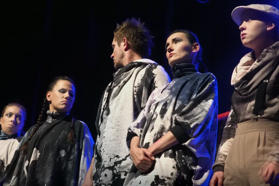 18 06 2017 LUBLIN UL JEZUICKA TEATR STARY PRZEDSTAWIENIE DLA DZIECI PT „ DZIOB W DZIOB ” - MIEJSKIE CENTRUM KULTURY W TYCHACH FOT. WOJCIECH NIESPIALOWSKI