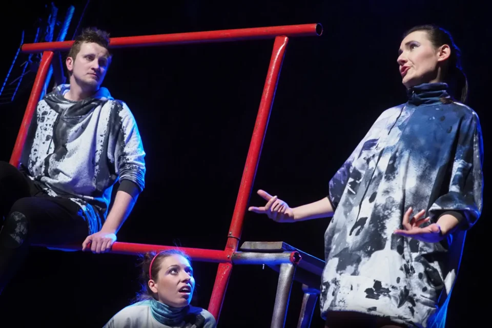 18 06 2017 LUBLIN UL JEZUICKA TEATR STARY PRZEDSTAWIENIE DLA DZIECI PT „ DZIOB W DZIOB ” - MIEJSKIE CENTRUM KULTURY W TYCHACH FOT. WOJCIECH NIESPIALOWSKI